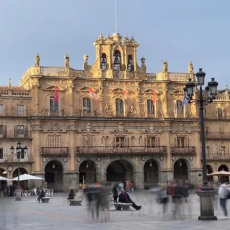 Plaza Mayor De Grupos